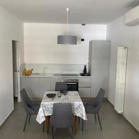 Apartment Casa Vittoria - *